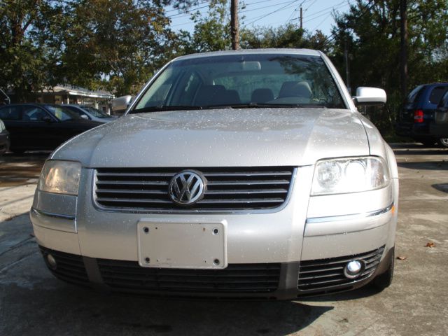 2002 Volkswagen Passat SE Crew Cab 4WD FFV