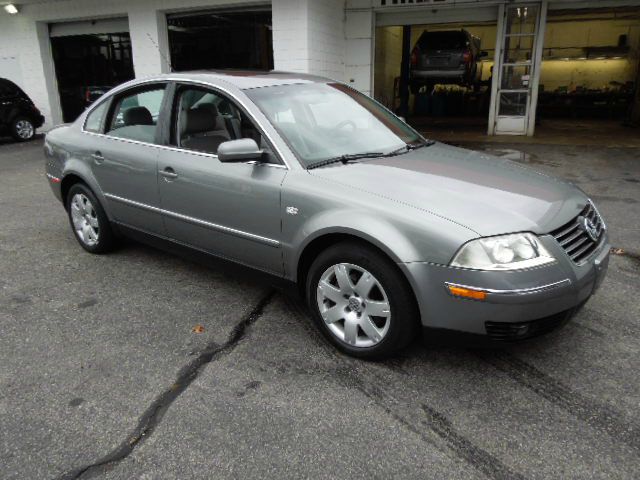 2002 Volkswagen Passat SE Crew Cab 4WD FFV