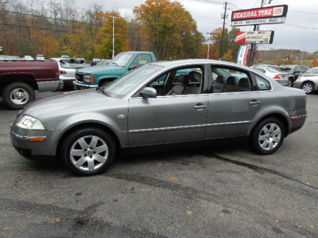 2002 Volkswagen Passat SE Crew Cab 4WD FFV