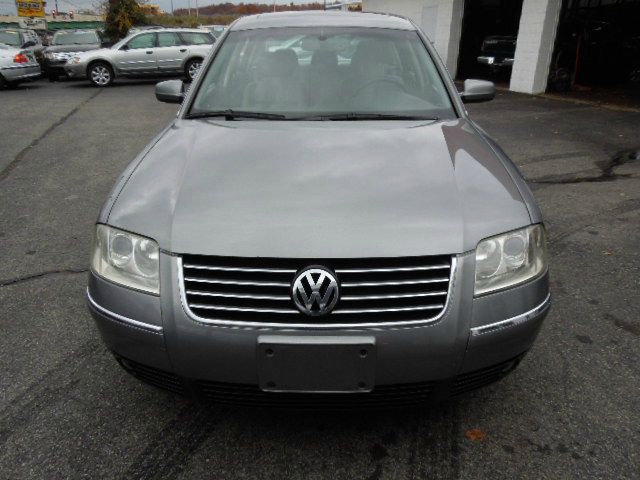 2002 Volkswagen Passat SE Crew Cab 4WD FFV