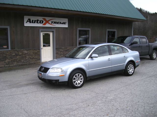 2002 Volkswagen Passat FWD 4dr Sport