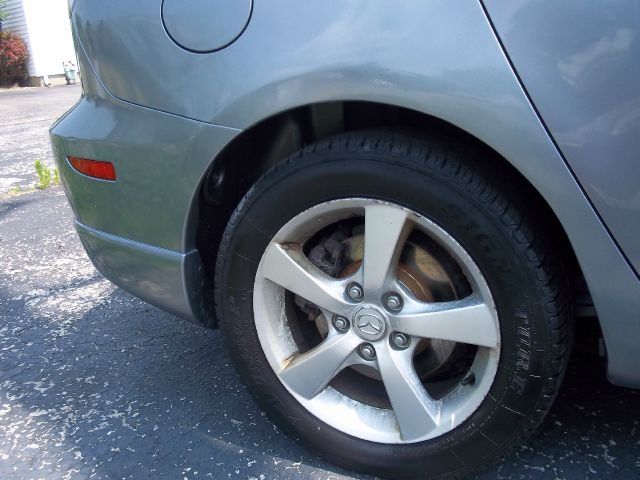 2002 Volkswagen Passat FWD 4dr Sport