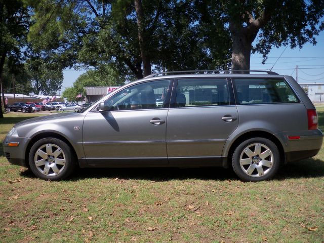 2003 Volkswagen Passat SE Crew Cab 4WD FFV