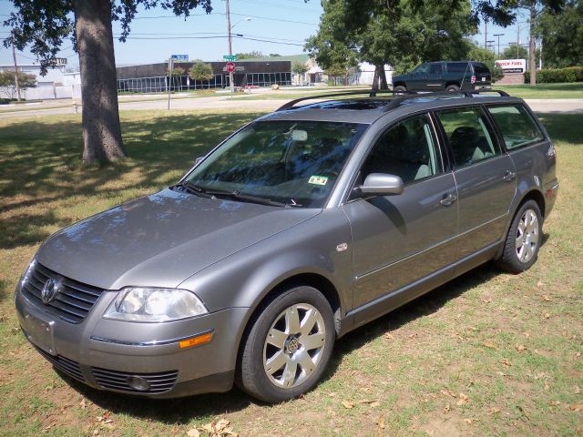 2003 Volkswagen Passat SE Crew Cab 4WD FFV