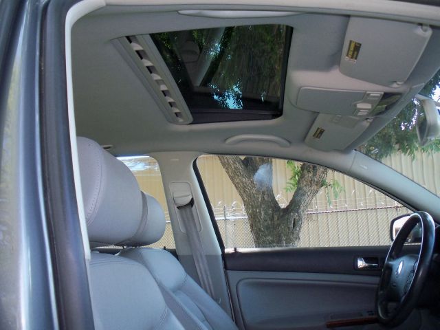 2003 Volkswagen Passat SE Crew Cab 4WD FFV