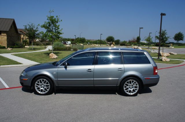 2003 Volkswagen Passat LS W/leather Seats