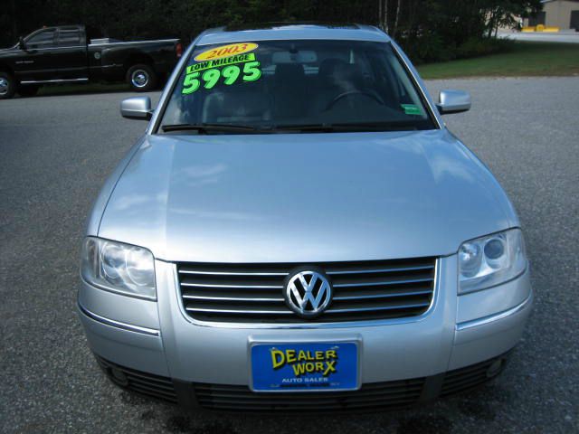 2003 Volkswagen Passat SE Crew Cab 4WD FFV