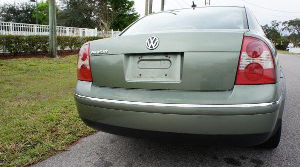 2003 Volkswagen Passat Unknown