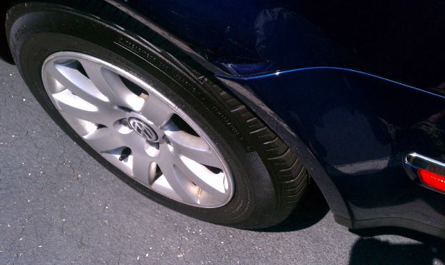 2003 Volkswagen Passat FWD 4dr Sport