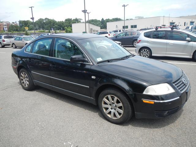 2003 Volkswagen Passat FWD 4dr Sport