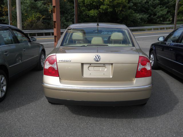 2003 Volkswagen Passat Unknown