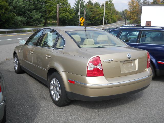 2003 Volkswagen Passat Unknown
