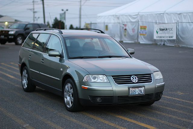 2003 Volkswagen Passat SE Crew Cab 4WD FFV