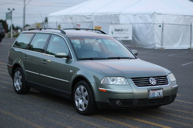 2003 Volkswagen Passat SE Crew Cab 4WD FFV