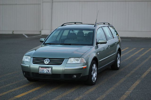 2003 Volkswagen Passat SE Crew Cab 4WD FFV