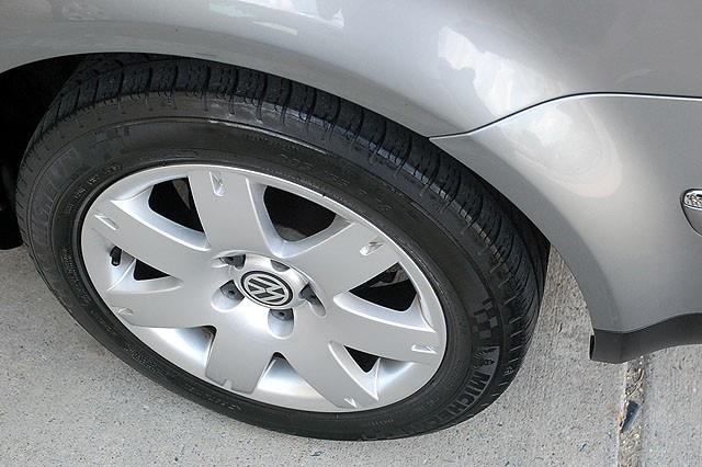 2003 Volkswagen Passat SE Crew Cab 4WD FFV