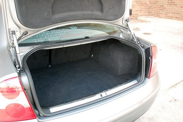 2003 Volkswagen Passat SE Crew Cab 4WD FFV