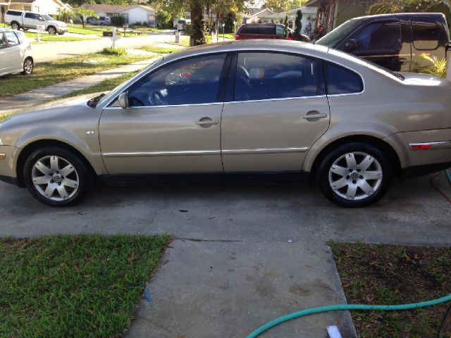 2003 Volkswagen Passat Red Line