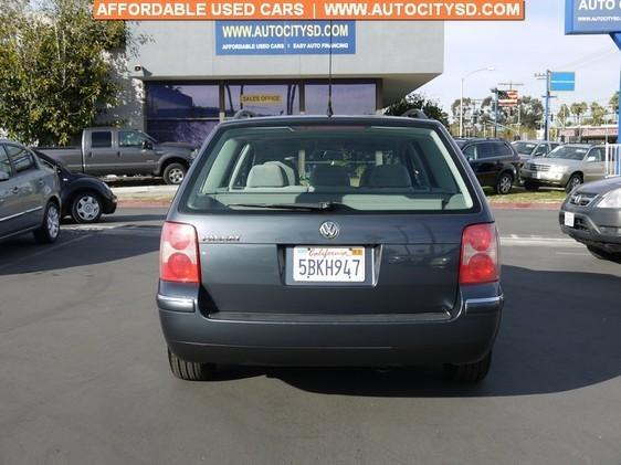 2003 Volkswagen Passat Unknown