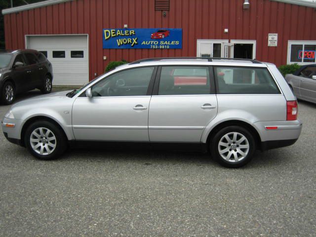 2003 Volkswagen Passat SE Crew Cab 4WD FFV