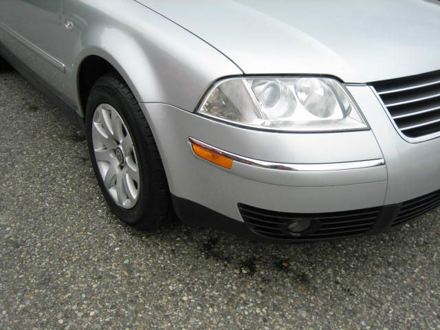2003 Volkswagen Passat SE Crew Cab 4WD FFV