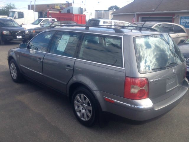 2003 Volkswagen Passat Unknown