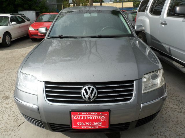 2003 Volkswagen Passat S Sedan