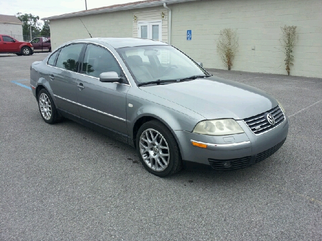 2003 Volkswagen Passat LS W/leather Seats