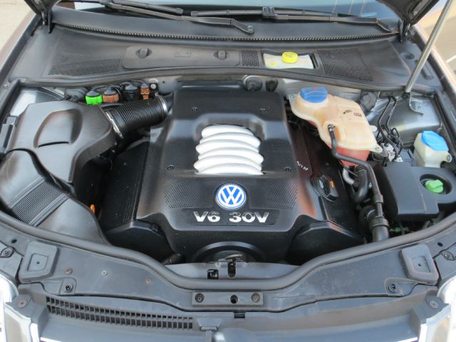 2003 Volkswagen Passat SE Crew Cab 4WD FFV