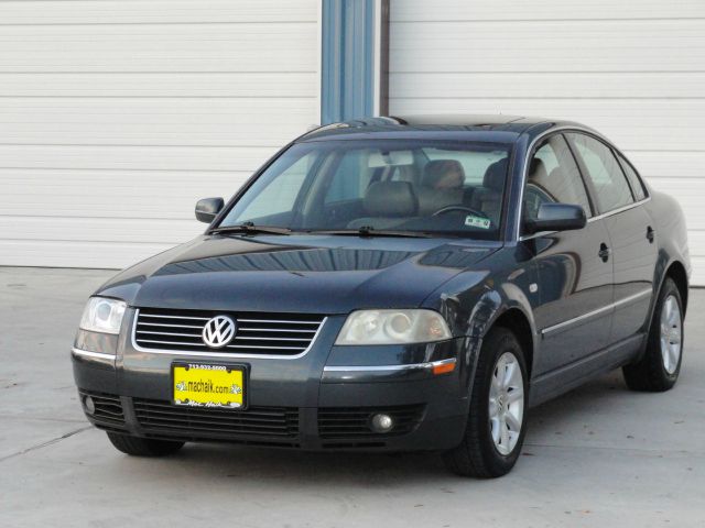 2003 Volkswagen Passat SE Crew Cab 4WD FFV