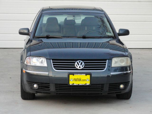 2003 Volkswagen Passat SE Crew Cab 4WD FFV