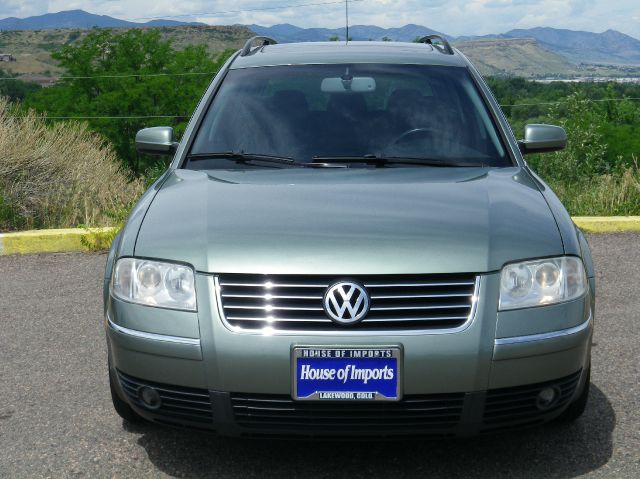 2003 Volkswagen Passat SE Crew Cab 4WD FFV