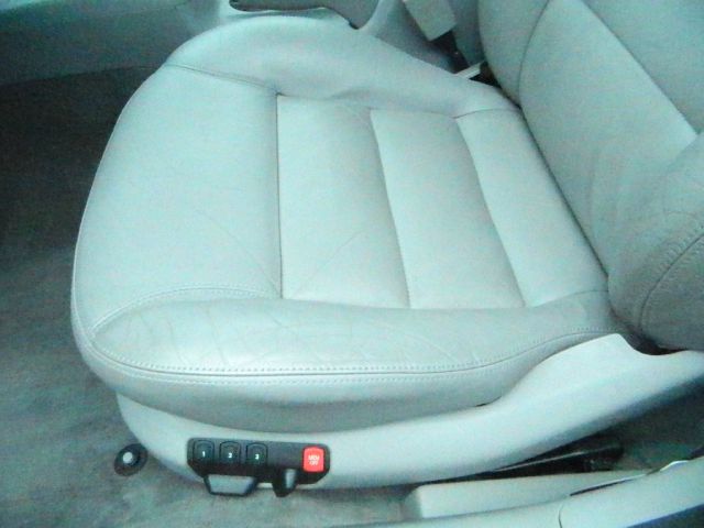 2003 Volkswagen Passat SE Crew Cab 4WD FFV