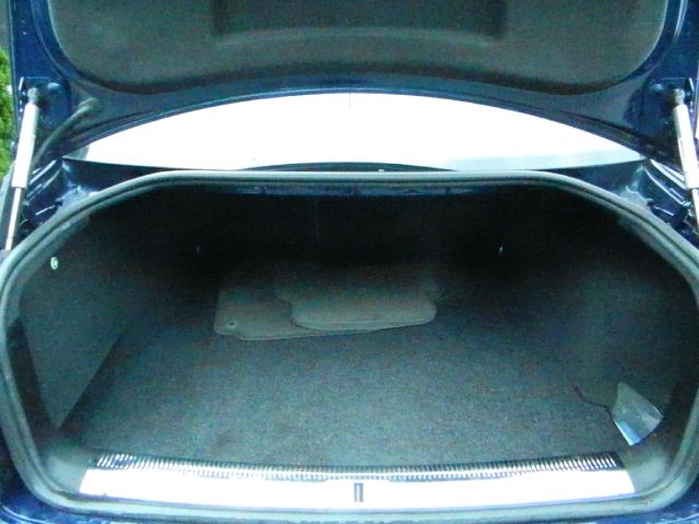 2003 Volkswagen Passat SE Crew Cab 4WD FFV