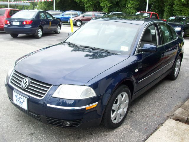 2003 Volkswagen Passat SE Crew Cab 4WD FFV
