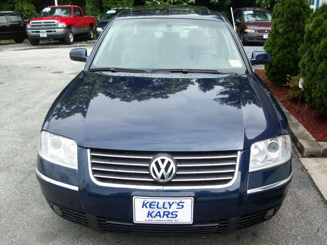 2003 Volkswagen Passat SE Crew Cab 4WD FFV