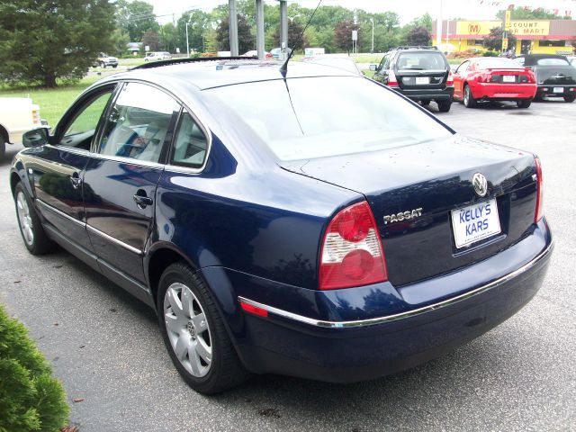 2003 Volkswagen Passat SE Crew Cab 4WD FFV