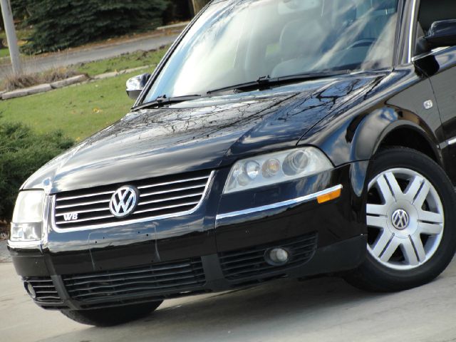 2003 Volkswagen Passat LS W/leather Seats