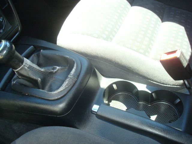 2003 Volkswagen Passat FWD 4dr Sport