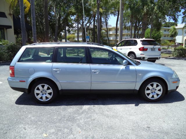 2003 Volkswagen Passat SE Crew Cab 4WD FFV