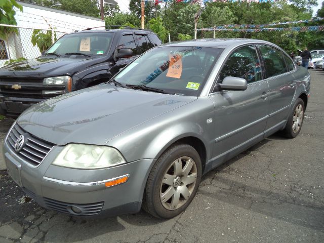 2003 Volkswagen Passat LS W/leather Seats