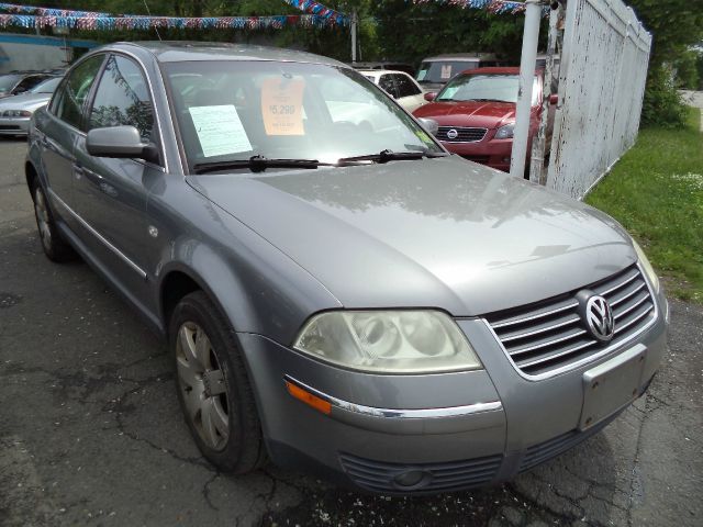 2003 Volkswagen Passat LS W/leather Seats