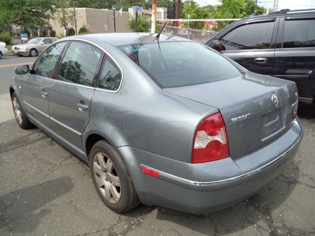 2003 Volkswagen Passat LS W/leather Seats