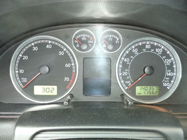 2003 Volkswagen Passat LS W/leather Seats