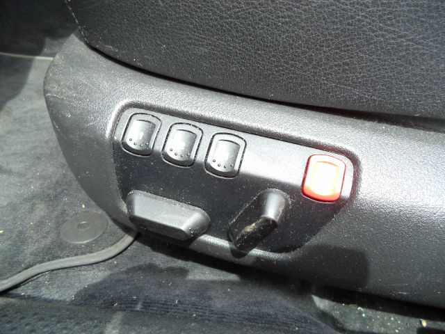 2003 Volkswagen Passat LS W/leather Seats