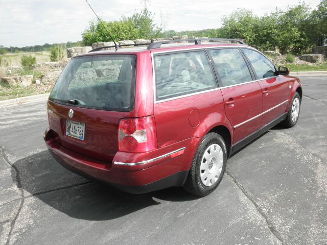 2003 Volkswagen Passat S Sedan