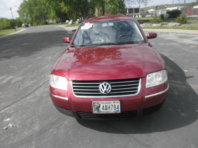 2003 Volkswagen Passat S Sedan