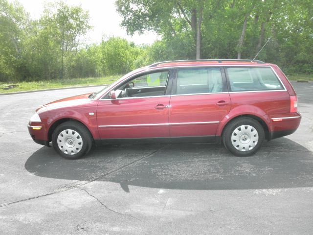 2003 Volkswagen Passat S Sedan