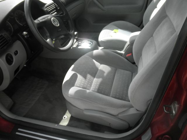 2003 Volkswagen Passat S Sedan