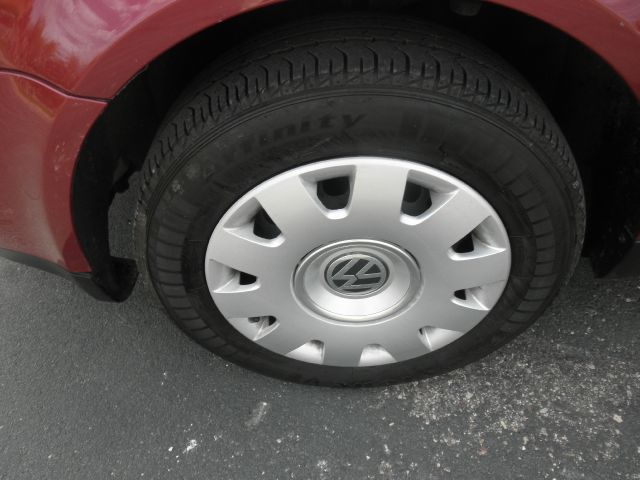 2003 Volkswagen Passat S Sedan